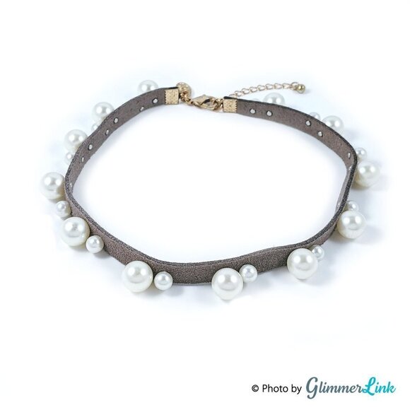 Charming Charlie Faux Pearl Suede Choker - Picture 4 of 8
